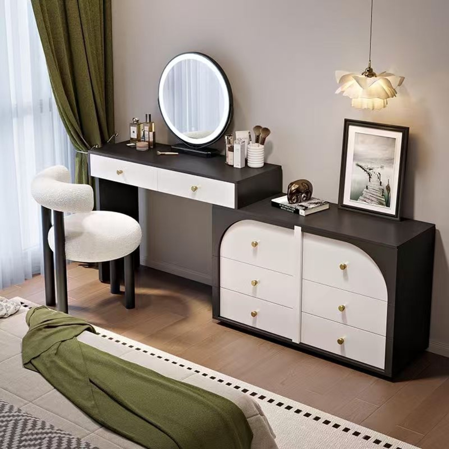 mmexport1765890004113