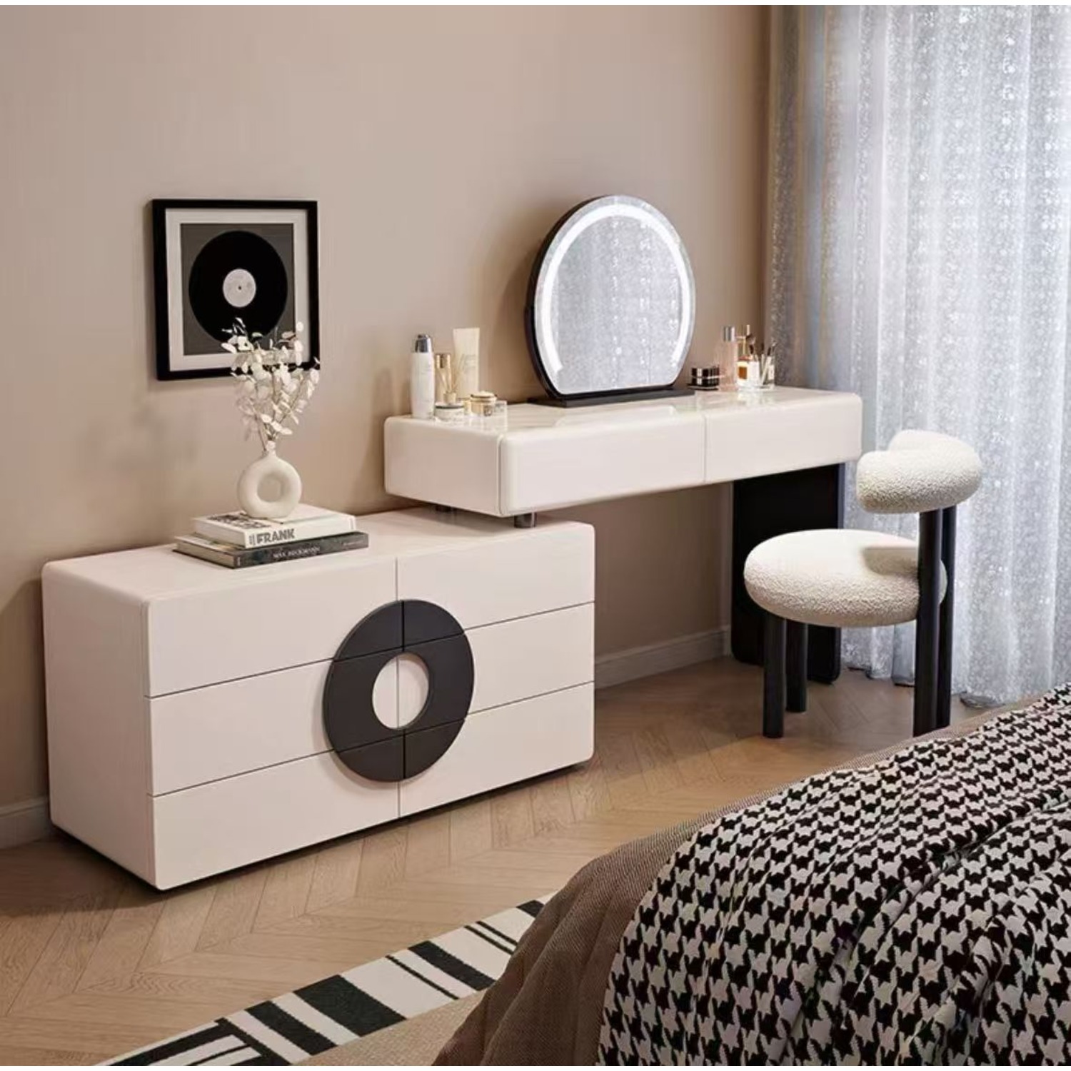 mmexport1765890014526